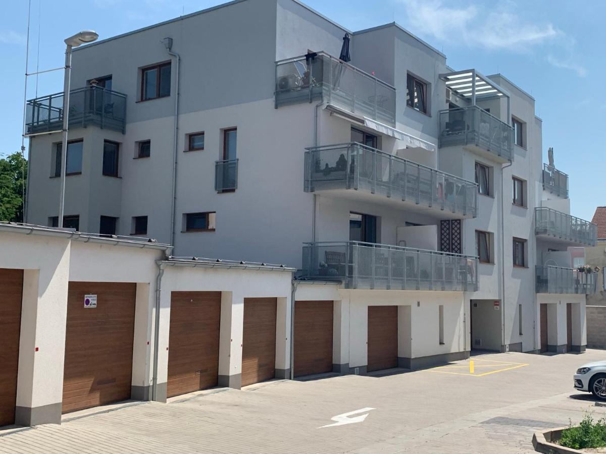 Kelleruv Mlyn - Apartman S Vlastni Garazi, Znojmo Centrum Экстерьер фото